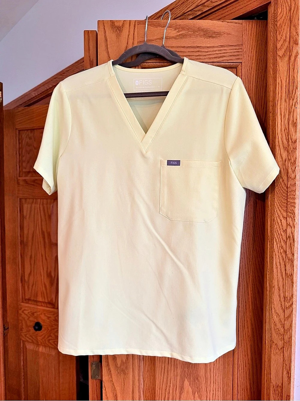 FIGS Catarina One-Pocket Top One-Pocket Top in butter yellow Medium